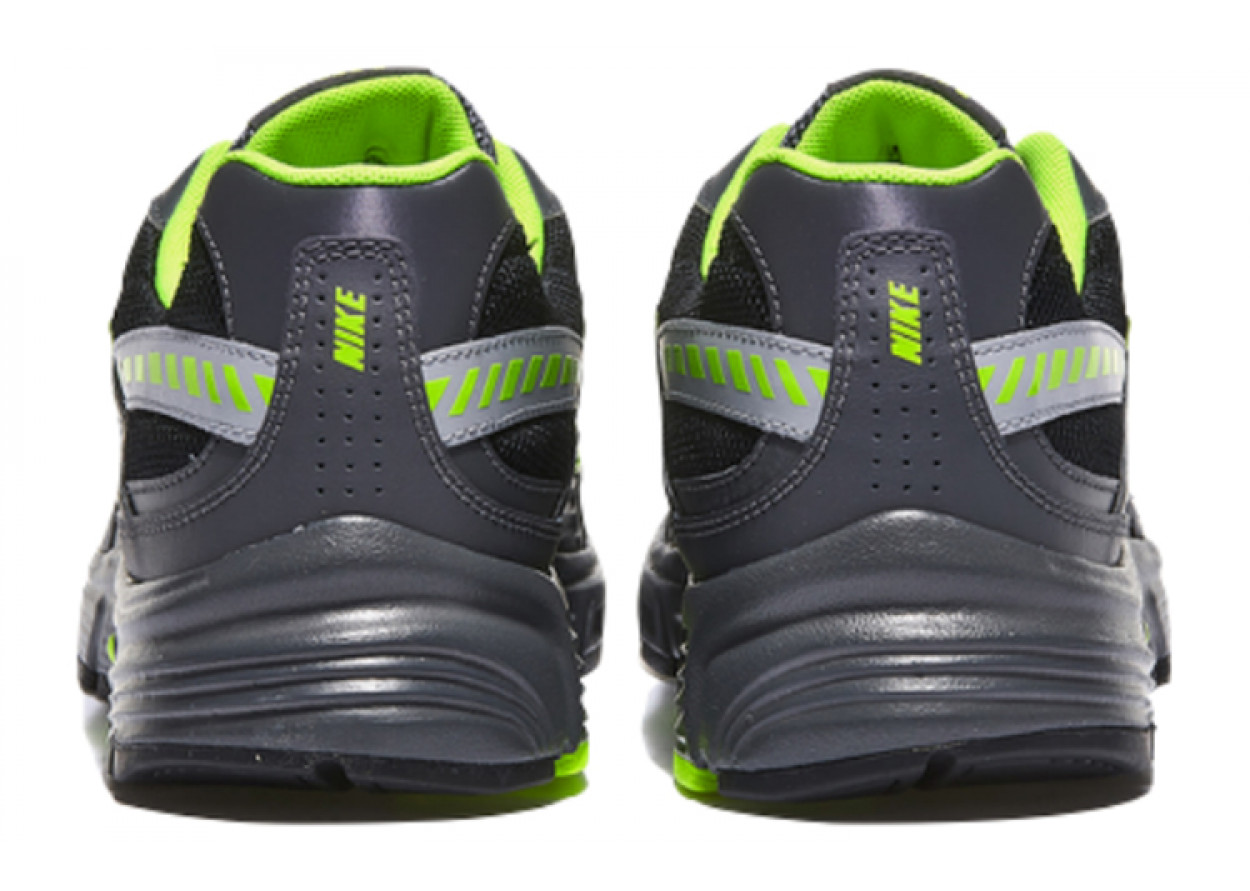 Nike Initiator