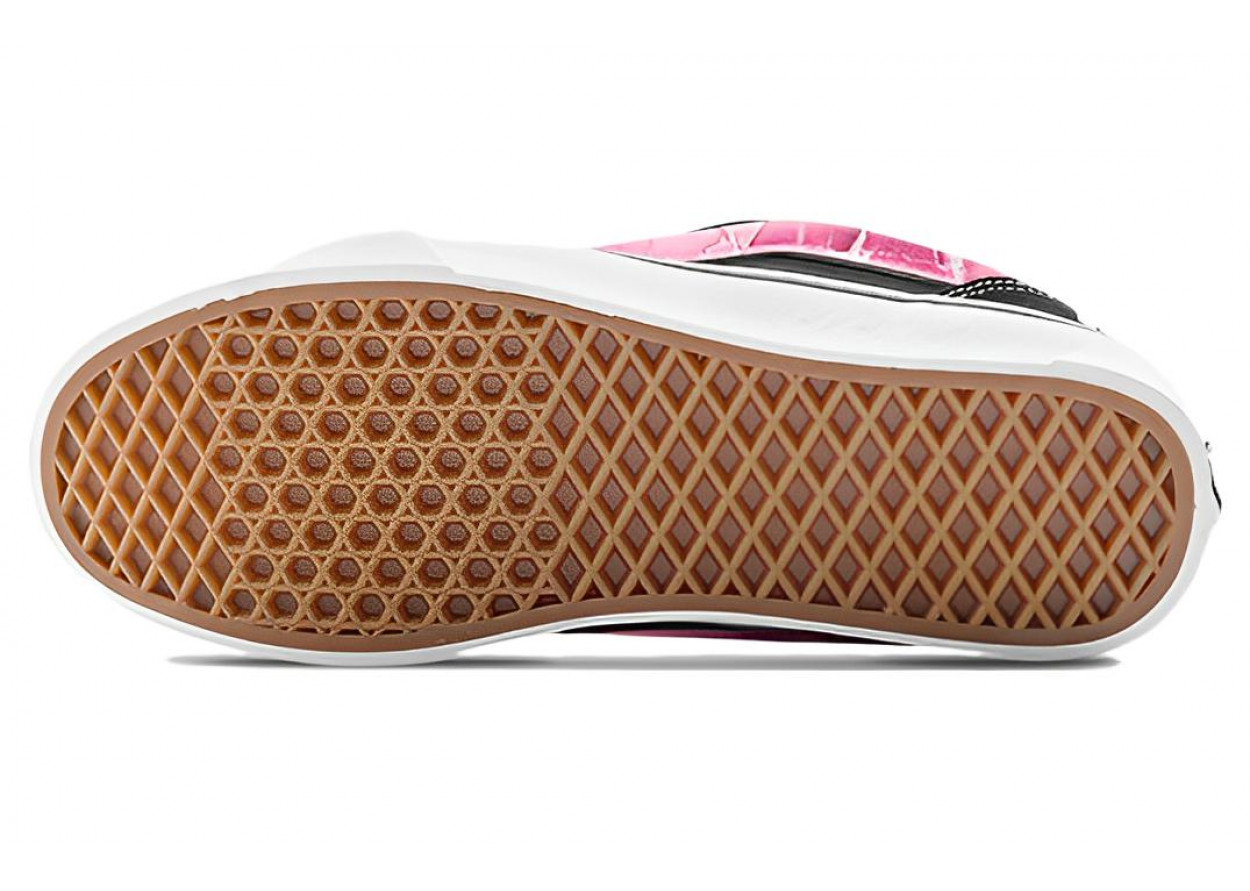 Peaches x Vans Knu Skool
