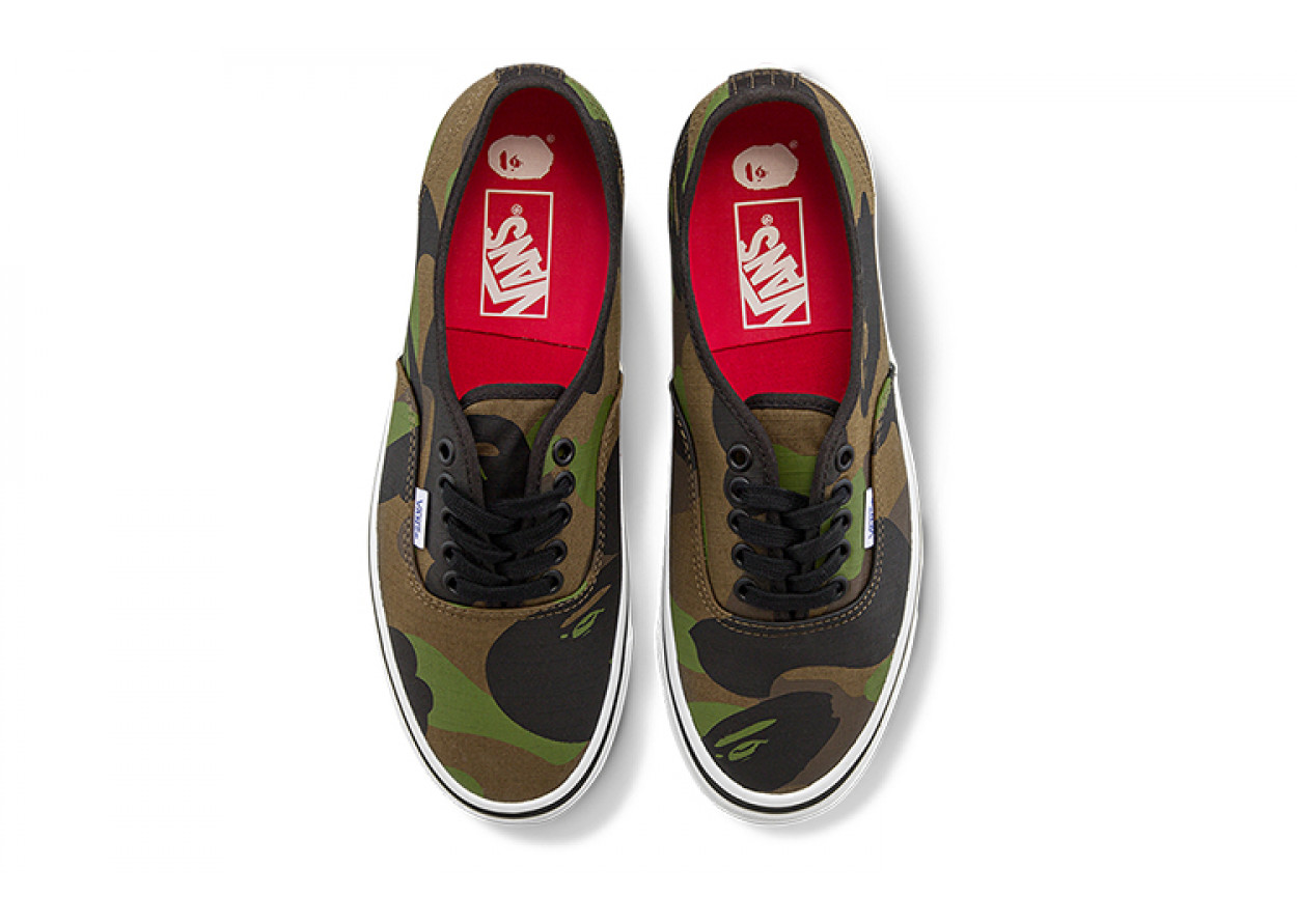A BATHING APE x Vans Authentic 44 DX
