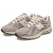 New Balance NB 1906R 