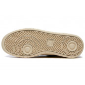 V 12 VEJA 'White Cyprus'