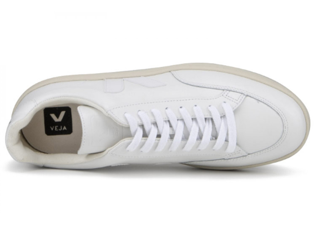 V 12 VEJA 'Extra White'