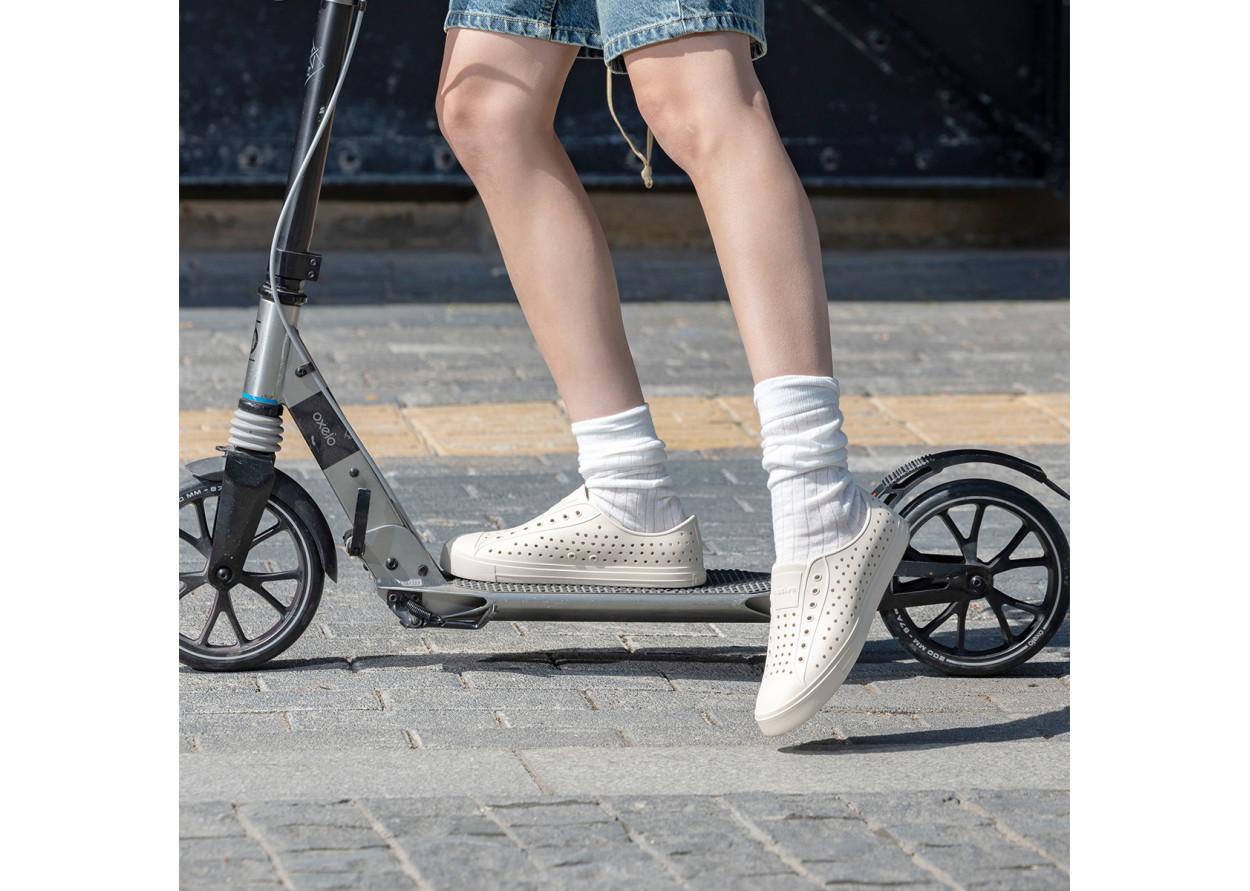 Native Shoes Bloom Clogs Unisex