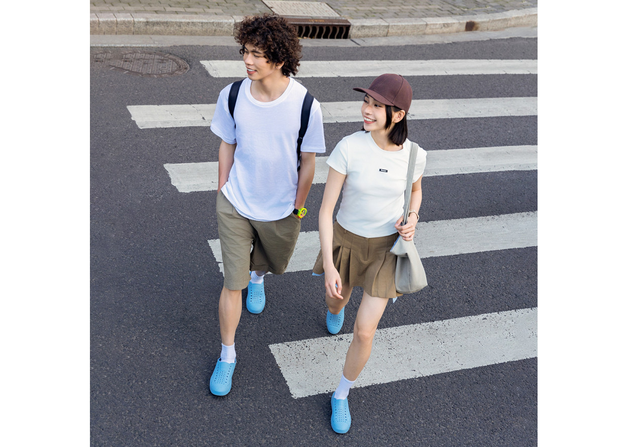 Native Shoes Bloom Clogs Unisex