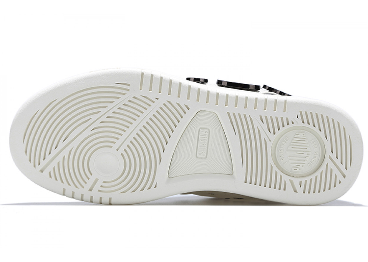 Hello Kitty x Palladium Low-Top Skateboard Shoes Women's Black Gray