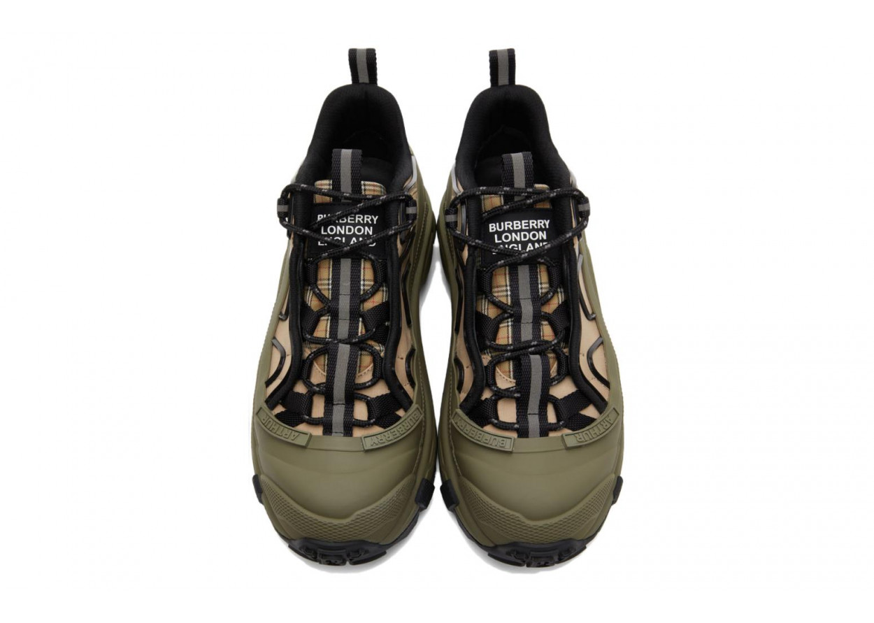 Burberry Arthur Military Green Beige