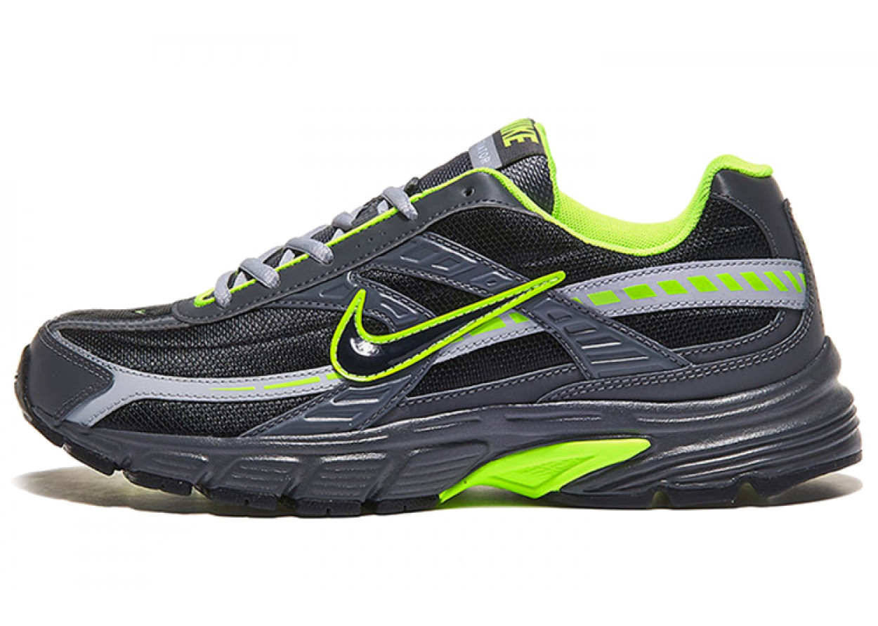 Nike Initiator